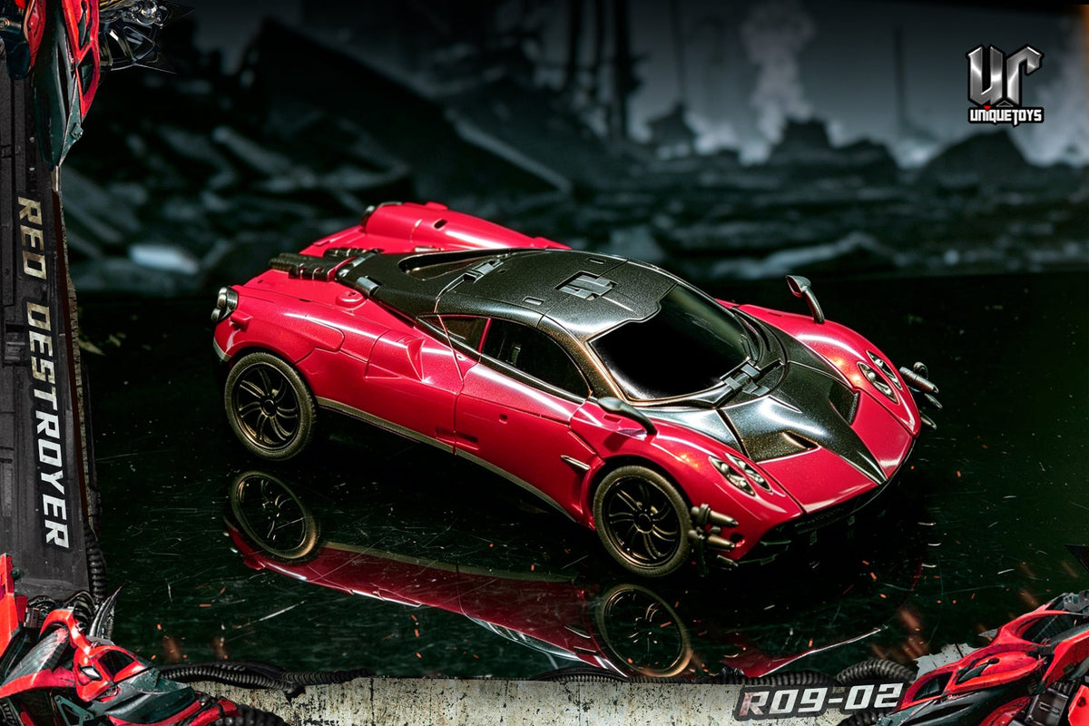 UT R09-02 Red Destroyer Stinger Repaint Figure - Bear Hugs