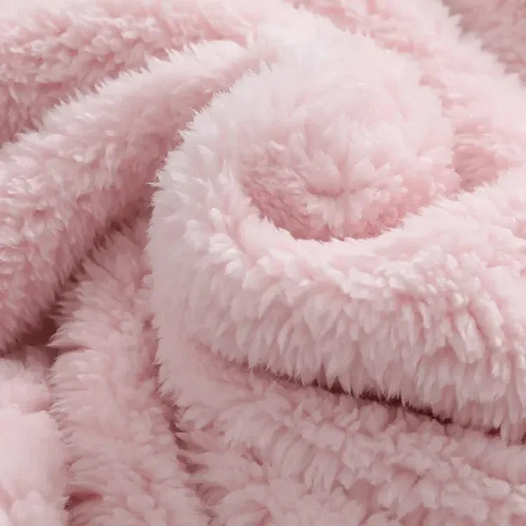 Sanliou Purr-fectly Cozy Blanket