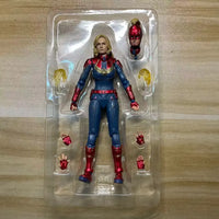 Legends Series Captain Marvel Action Figure (15 cm)