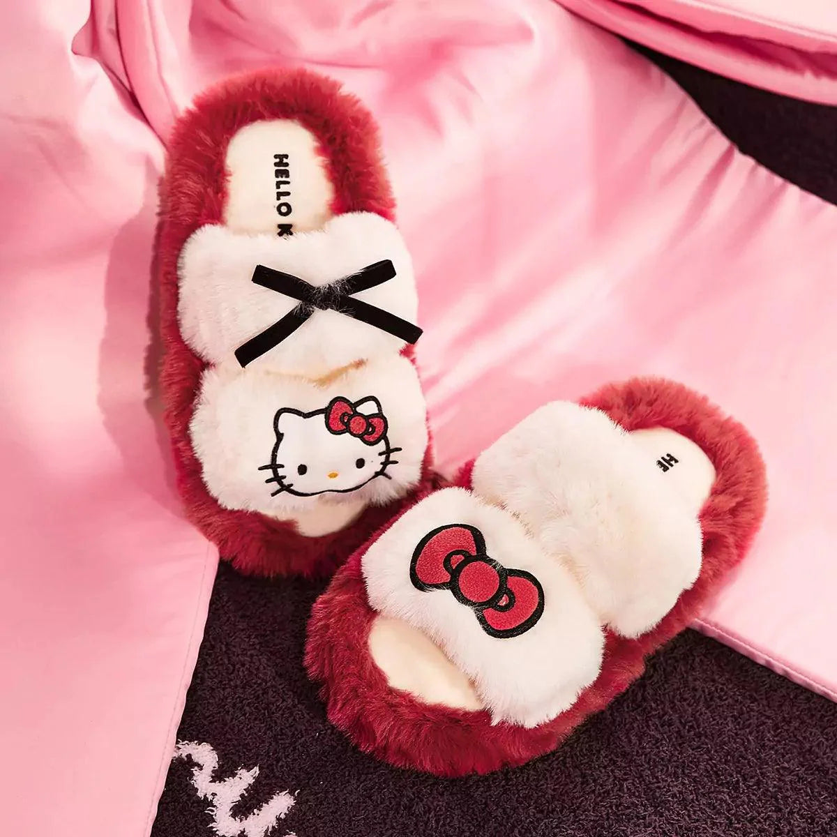 Hello Kitty Enchanted Bow Slippers - Bear Hugs