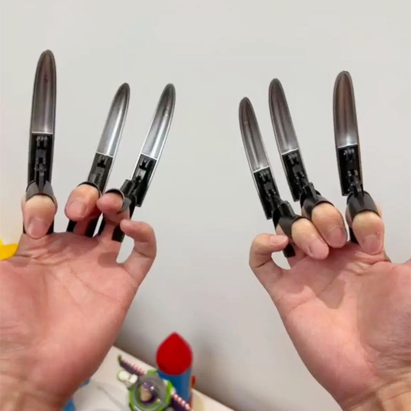 Wolverine Retractable Finger Control Claws - Bear Hugs