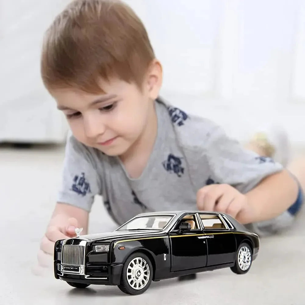 Die-cast Rolls Royce Phantom 1:24 Scale Car