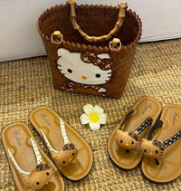 Hello Kitty Limited Edition Woven Handbag - Bear Hugs