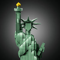 Statue of Liberty: 21042 Architecture - PCS 1685 | LEGO® - Bear Hugs