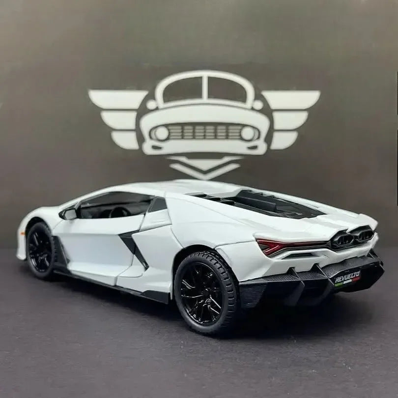 Die-cast Lamborghini Revuelto 1:24 Vehicle