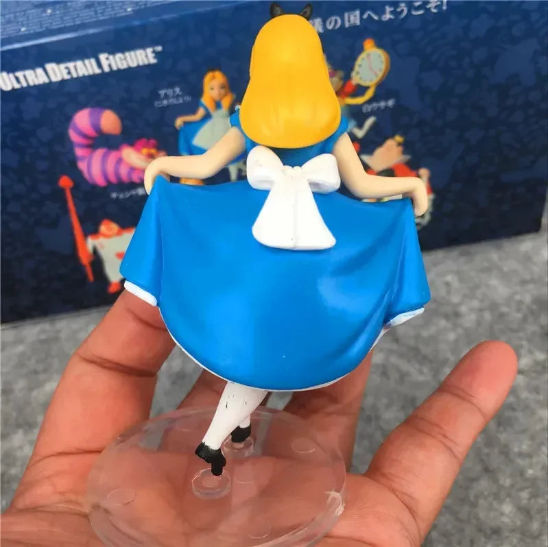 Ensemble de figurines détaillées Wonderland Trio 