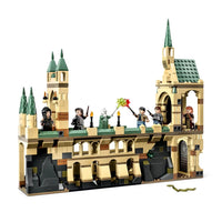 The Battle of Hogwarts™ by LEGO - Bear Hugs