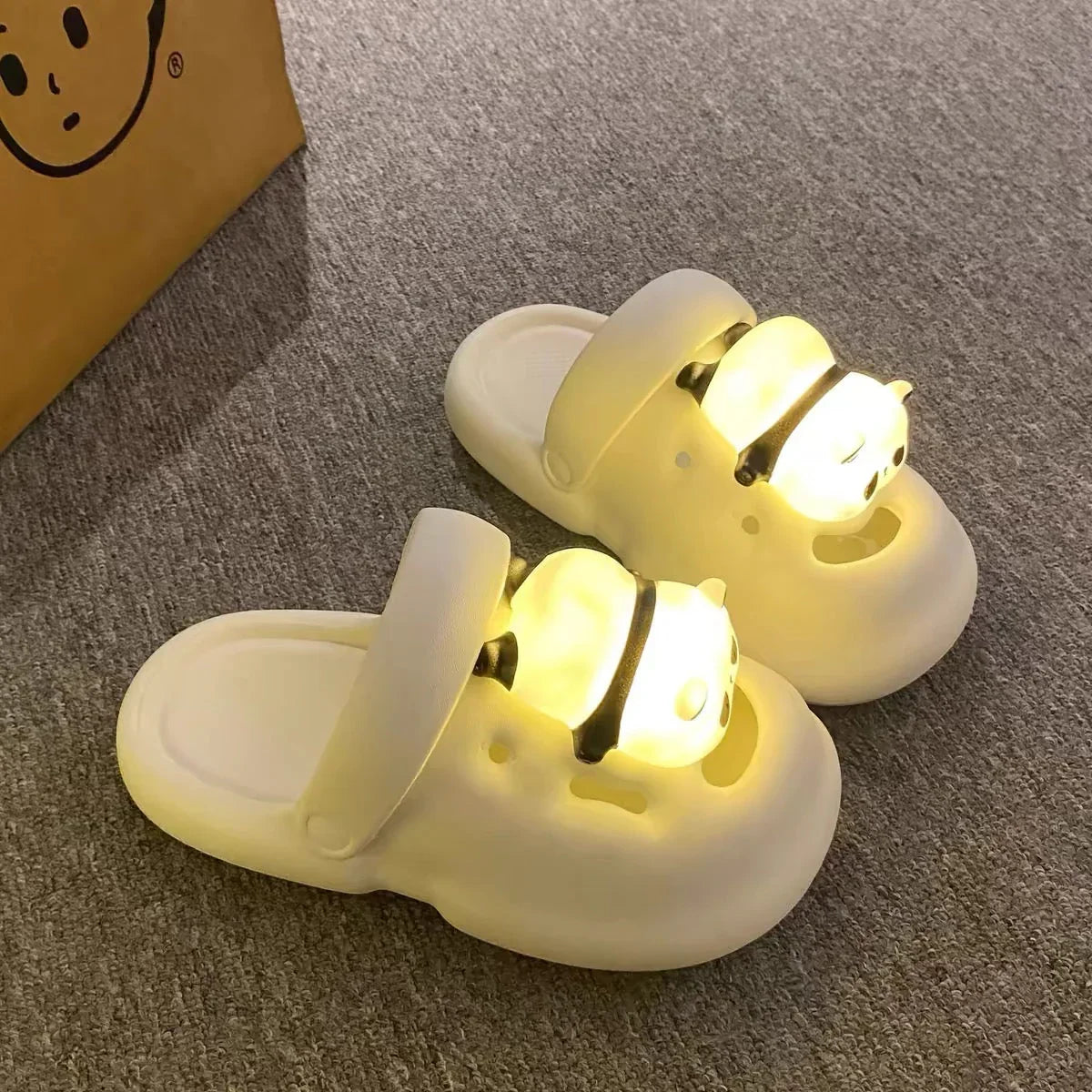 Fashion Light Summer Slippers PN6772 - Bear Hugs