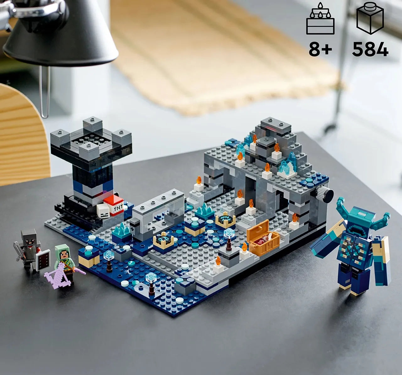 Minecraft The Deep Dark Battle Building Kit (584 Pcs)