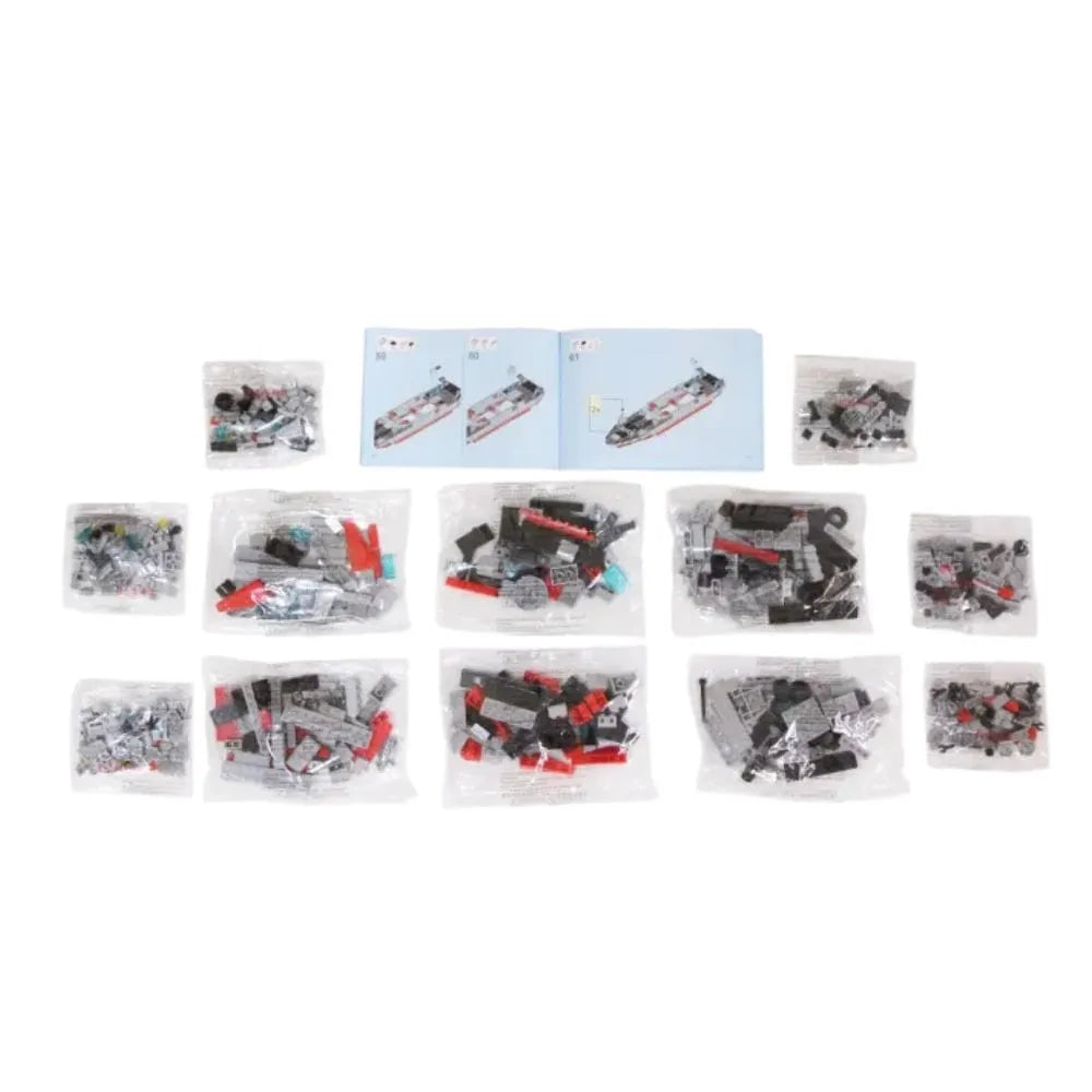 Decool Battle Cruiser Building Blocks (739 Pcs)