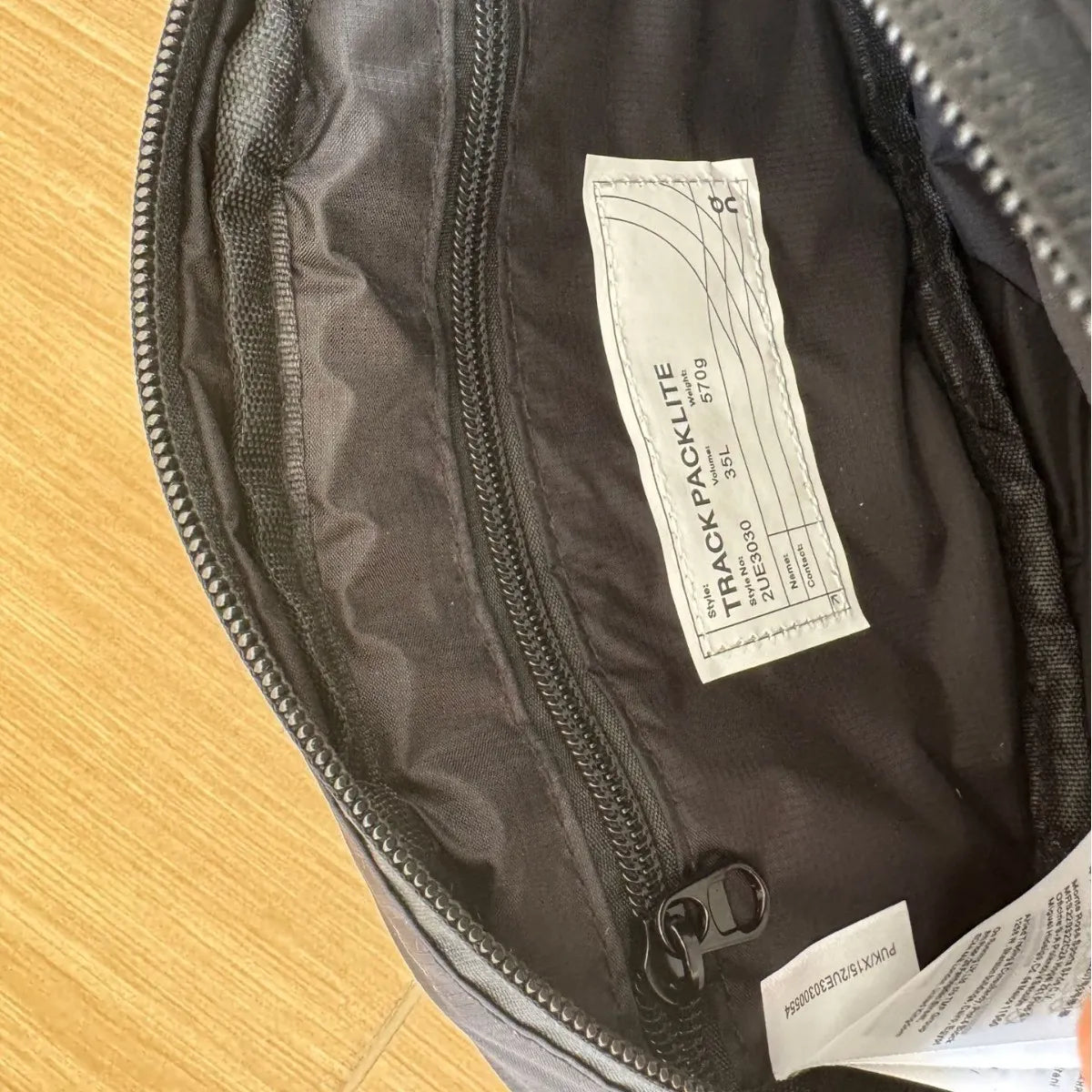 ON 2L Running Waist Pack Lite