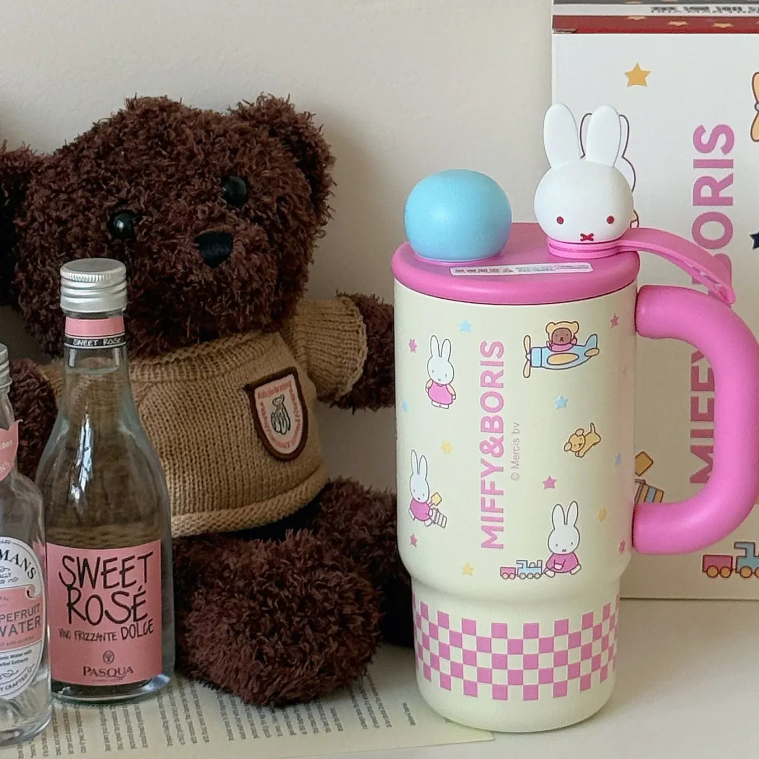 Miffy Insulated Hydro Apex Mug (820 ml)