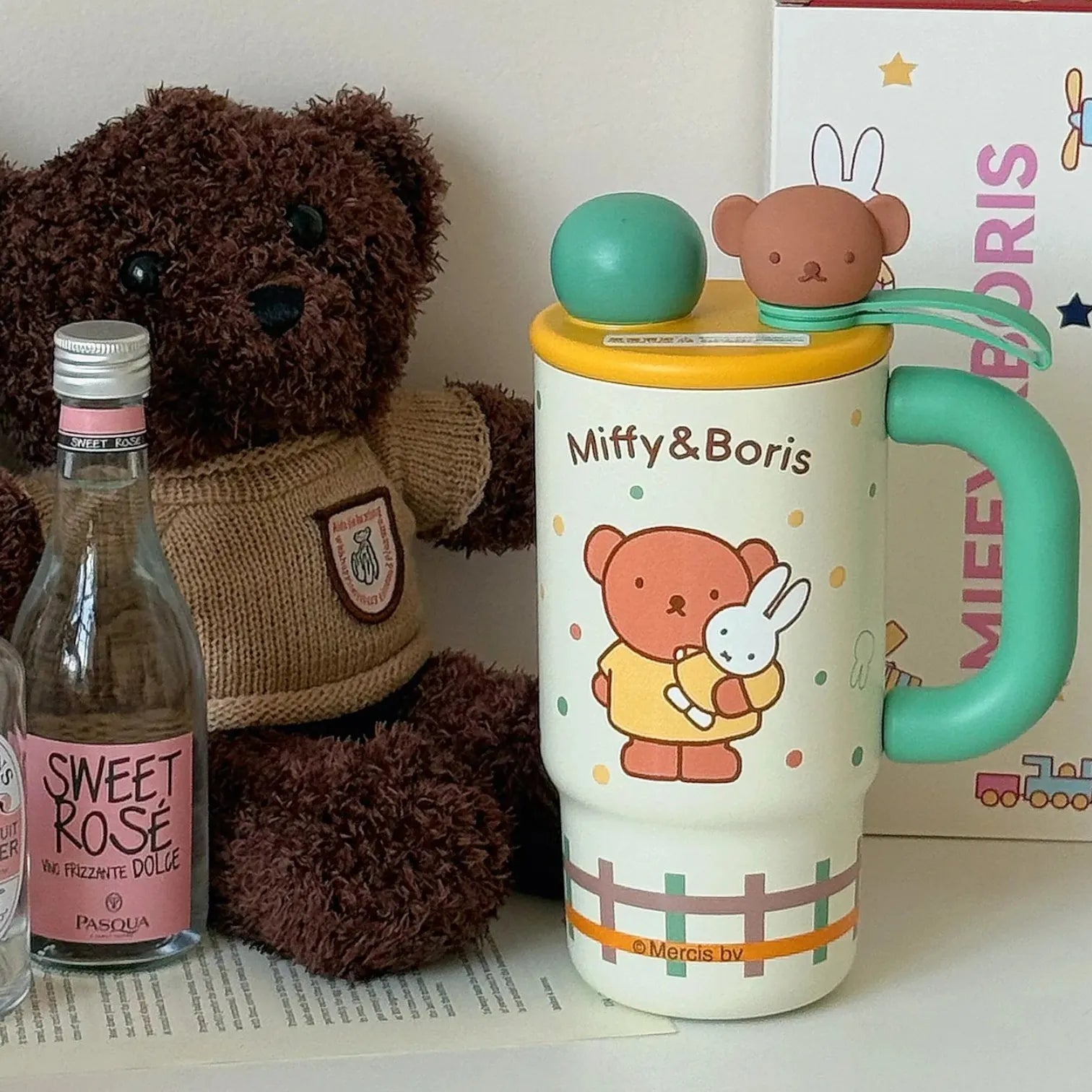Miffy Insulated Hydro Apex Mug (820 ml)