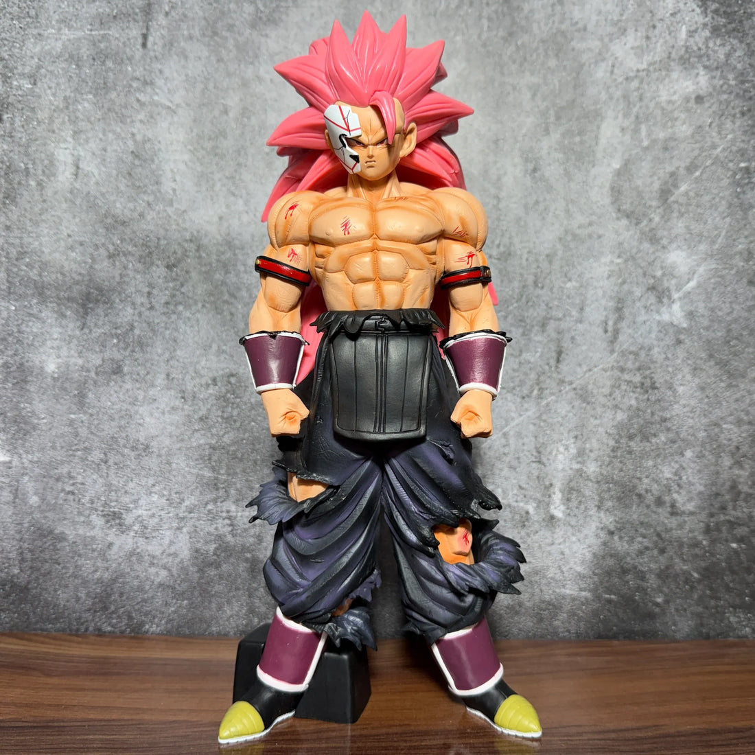 Goku Black Shadow Sovereign Statue (30 cm)