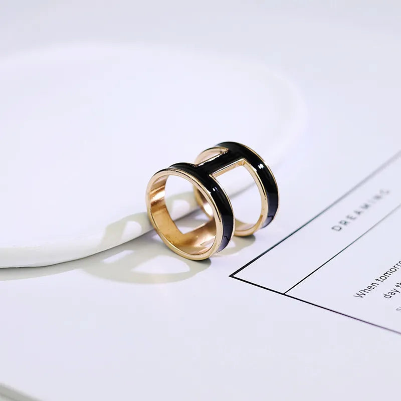 Horse Carriage Luxe Enamel Scarf Ring