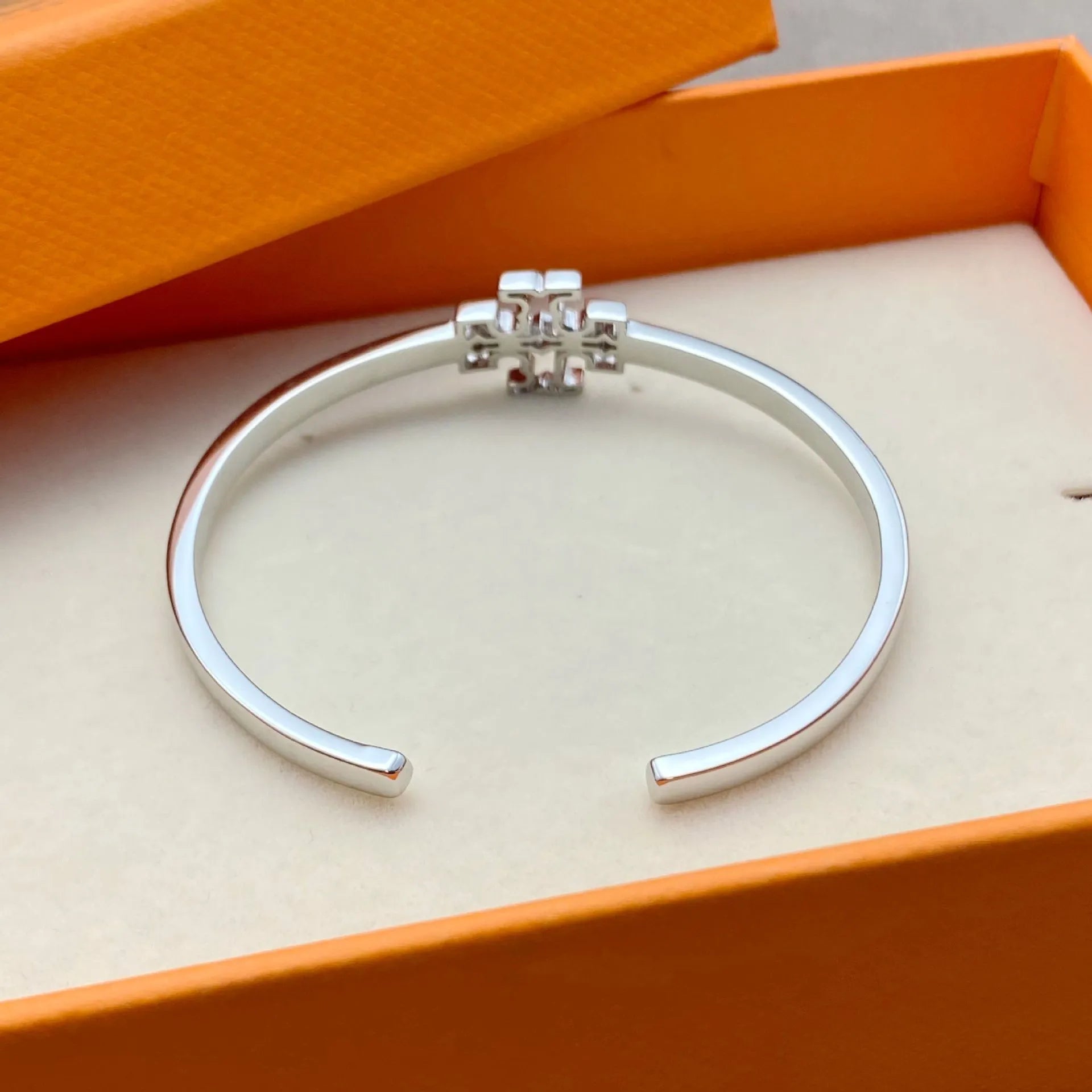 T Luxe Eleanor Hinged Cuff Bracelet