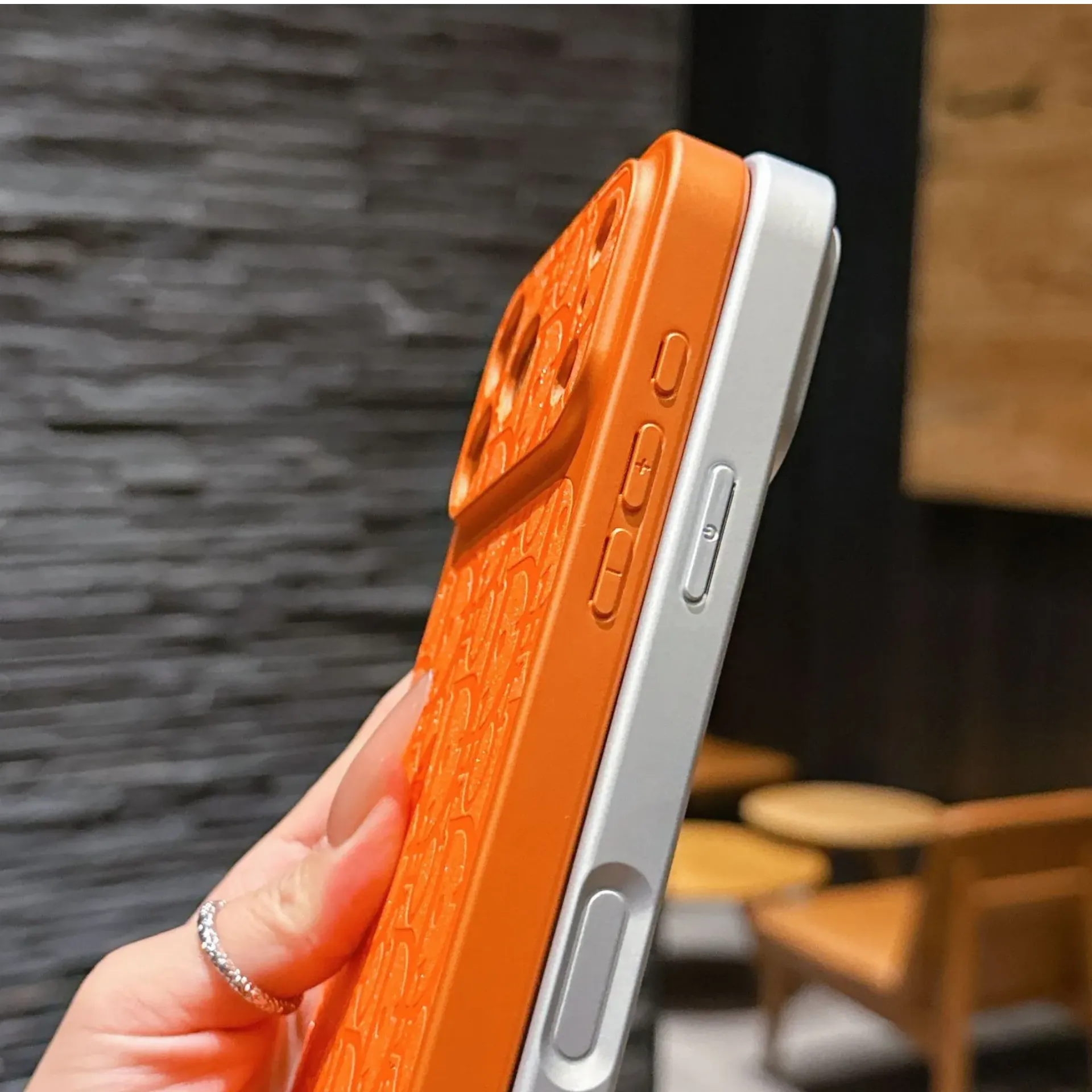 D Luxe Diamond Oblique Case (For iPhone)