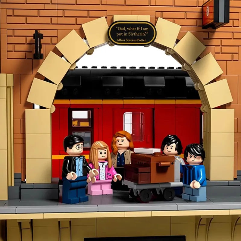 Harry Potter Hogwarts Express Building Set (5129 Pcs)