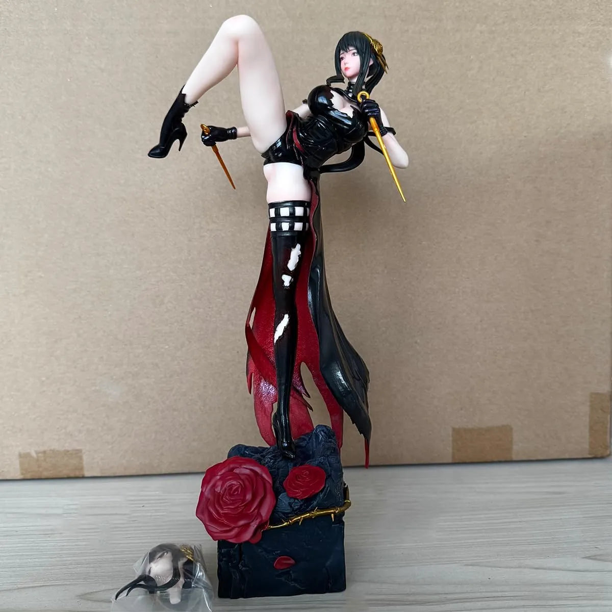 Yor Forger Lethal Elegance Statue (37 cm)