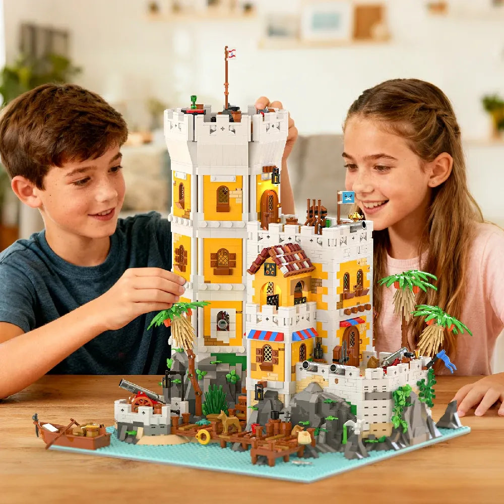 Xbert 66095 Sierra Madre Fortress Modular Building Kit (4567 Pcs)