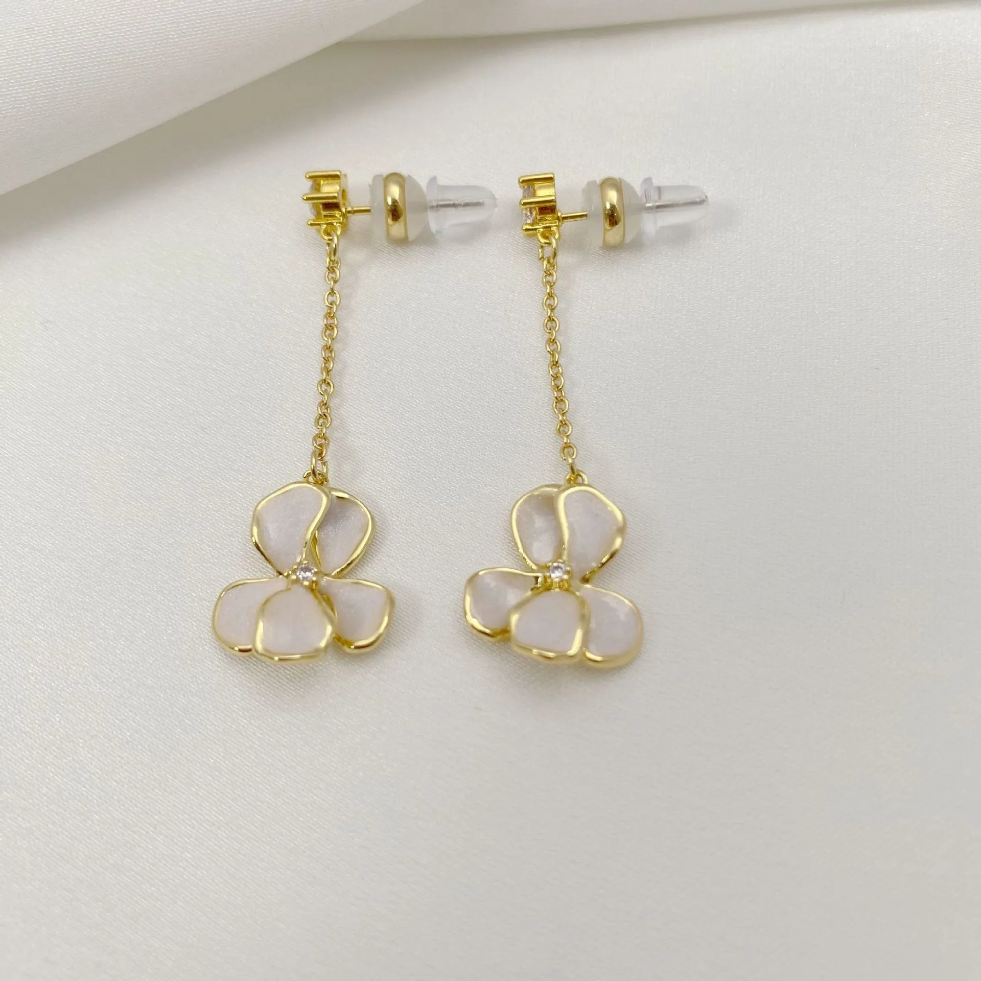 T-Luxe Pearlescent Flora Dangle Earrings