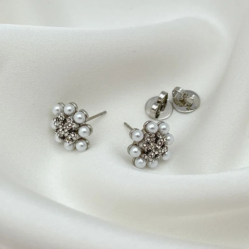 T-Luxe Aura Pearl Crest Stud Earrings