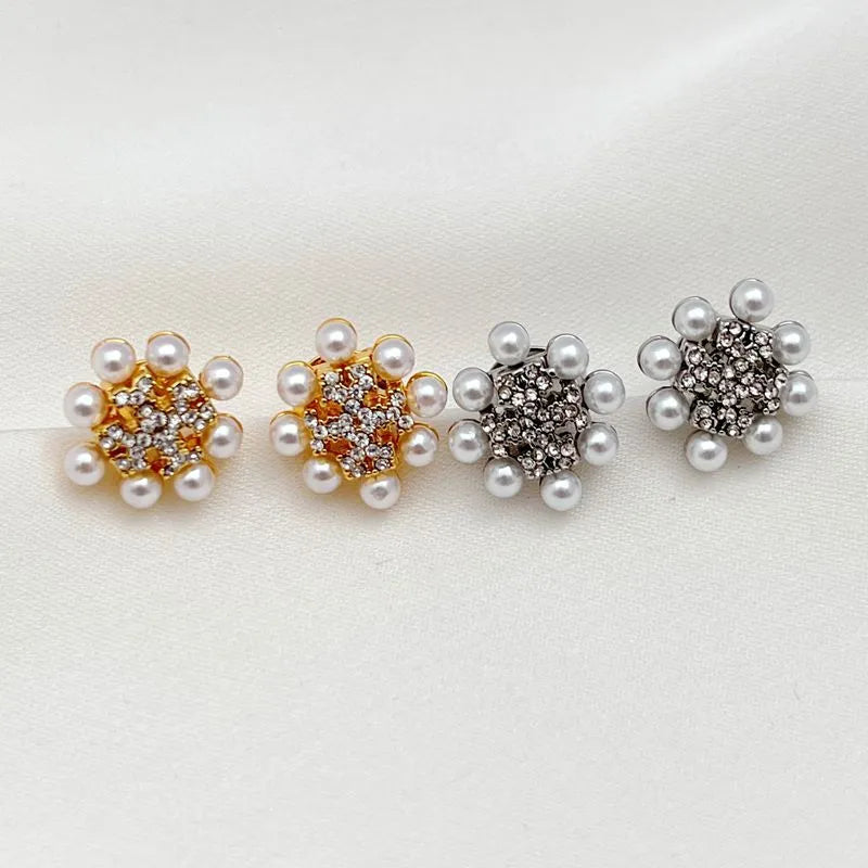 T-Luxe Aura Pearl Crest Stud Earrings