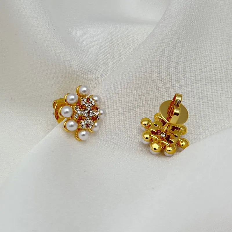 T-Luxe Aura Pearl Crest Stud Earrings