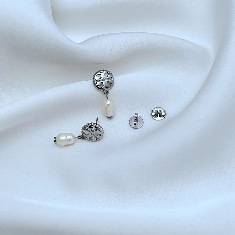 T-Luxe Aura Pearl Droplets Earrings