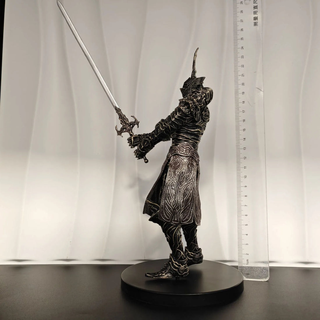Demon's Souls Penetrator Knight Action Figure (25 cm)