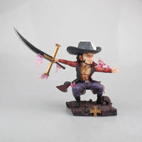 One Piece Dracule Mihawk Chibi Battle Figure
