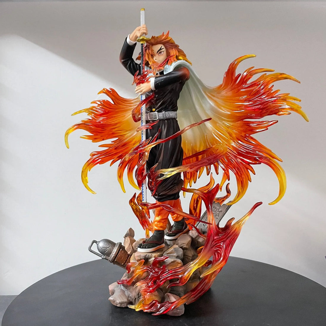 Demon Slayer Rengoku Kyoujurou Flame Pillar Statue (30 cm)