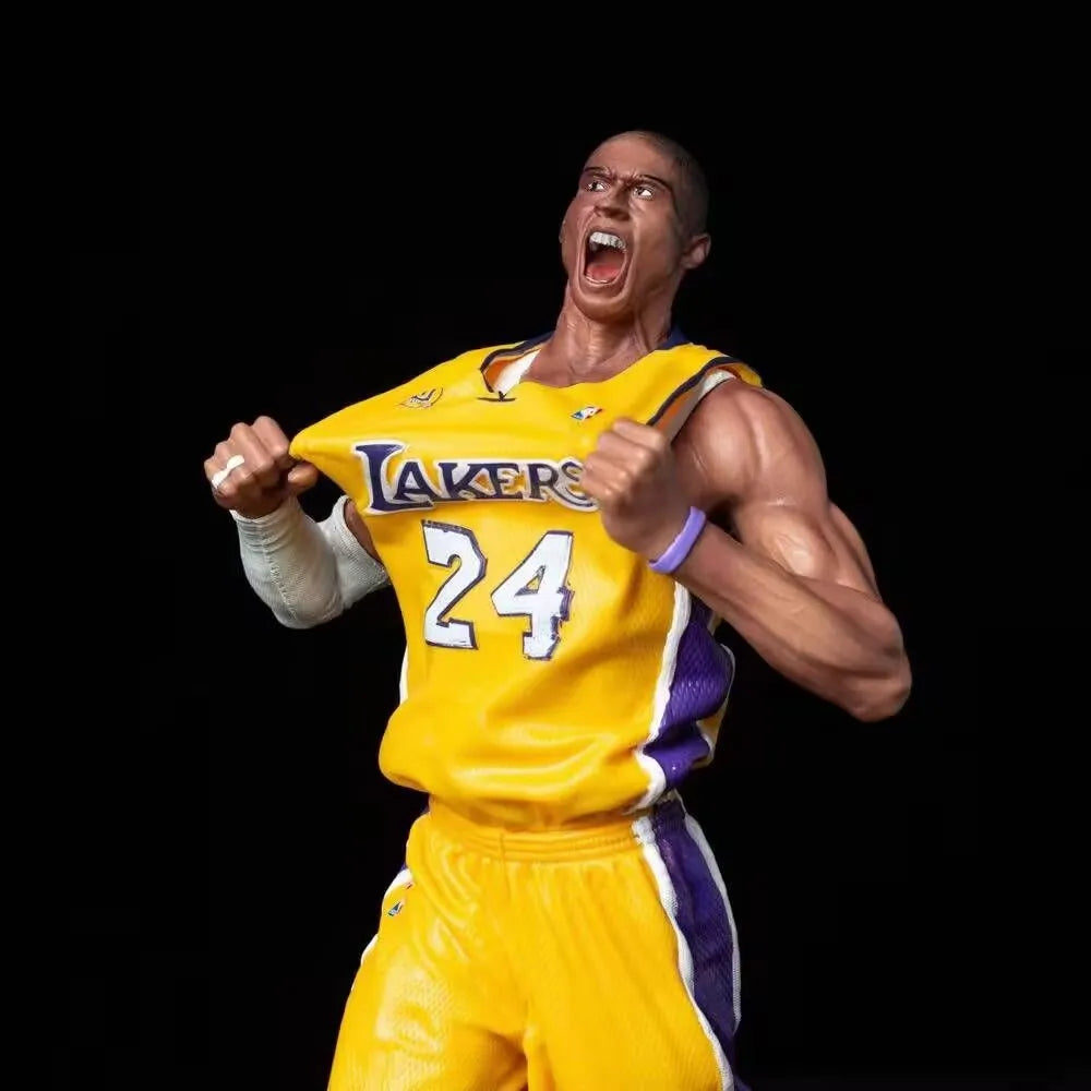 LA Lakers Kobe Bryant 1:6 Scale Masterpiece Figure (33 cm)