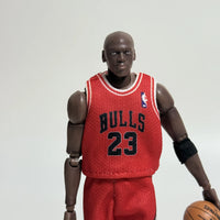MAFEX 100 Chicago Bulls Michael Jordan Figure (16 cm)