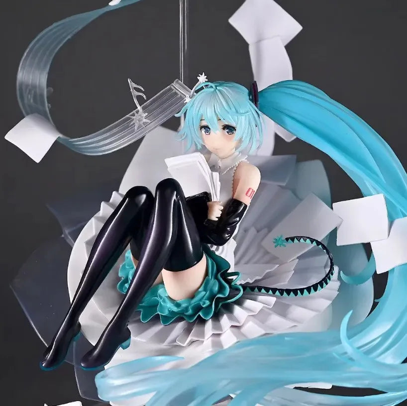 Hatsune Miku Musical Dreamscape Figure (38 cm)
