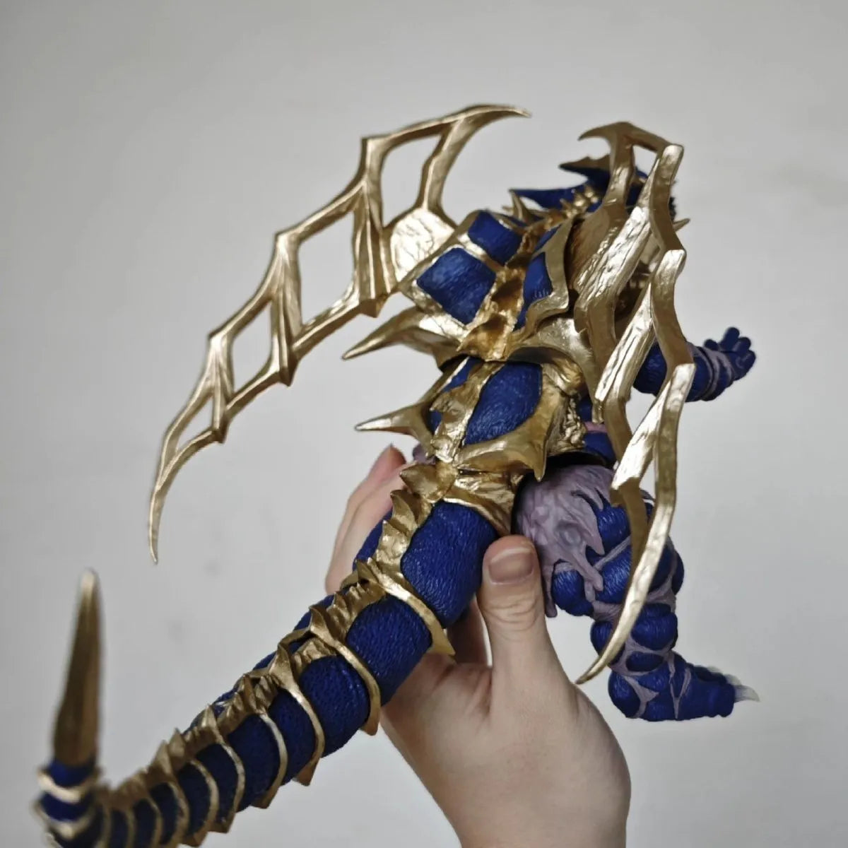 BANDAI Ultra Monster DX King of Mons Figure (16 cm)
