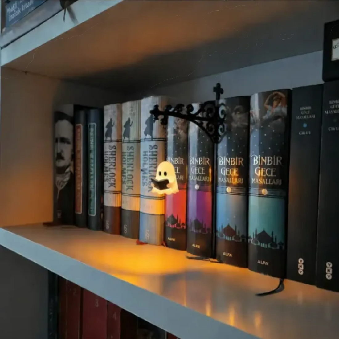 Reader Ghost Bookshelf Lantern