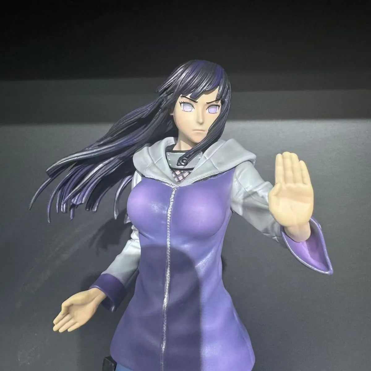 Surge Studio Naruto Hinata Hyuga Statue (35 cm)