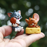 Tom and Jerry Mugyutto! Hugging Mini Figures (Set of 4)