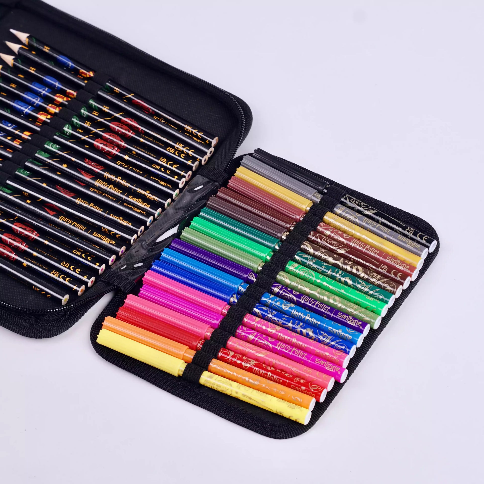 SMGL Hogwarts Houses Black Hardtop Stationery Gift Pack
