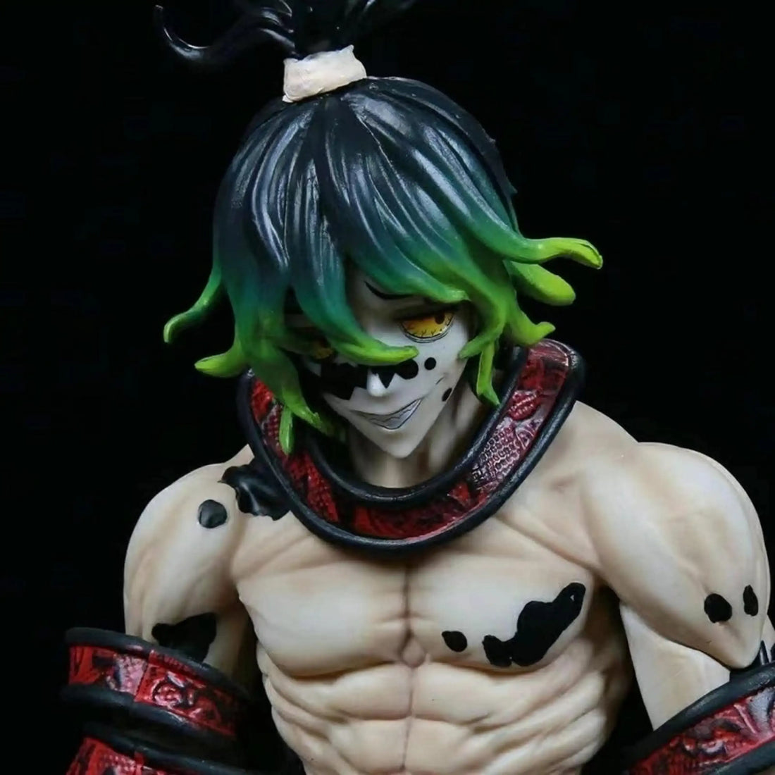 Demon Slayer Gyutaro Upper Rank Six Figure (30 cm)