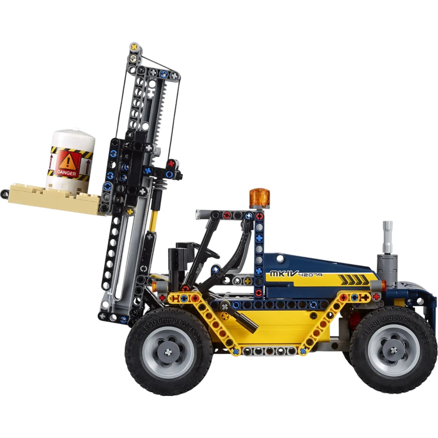 Technic 42079 Heavy Duty Forklift Building Set (592 Pcs)