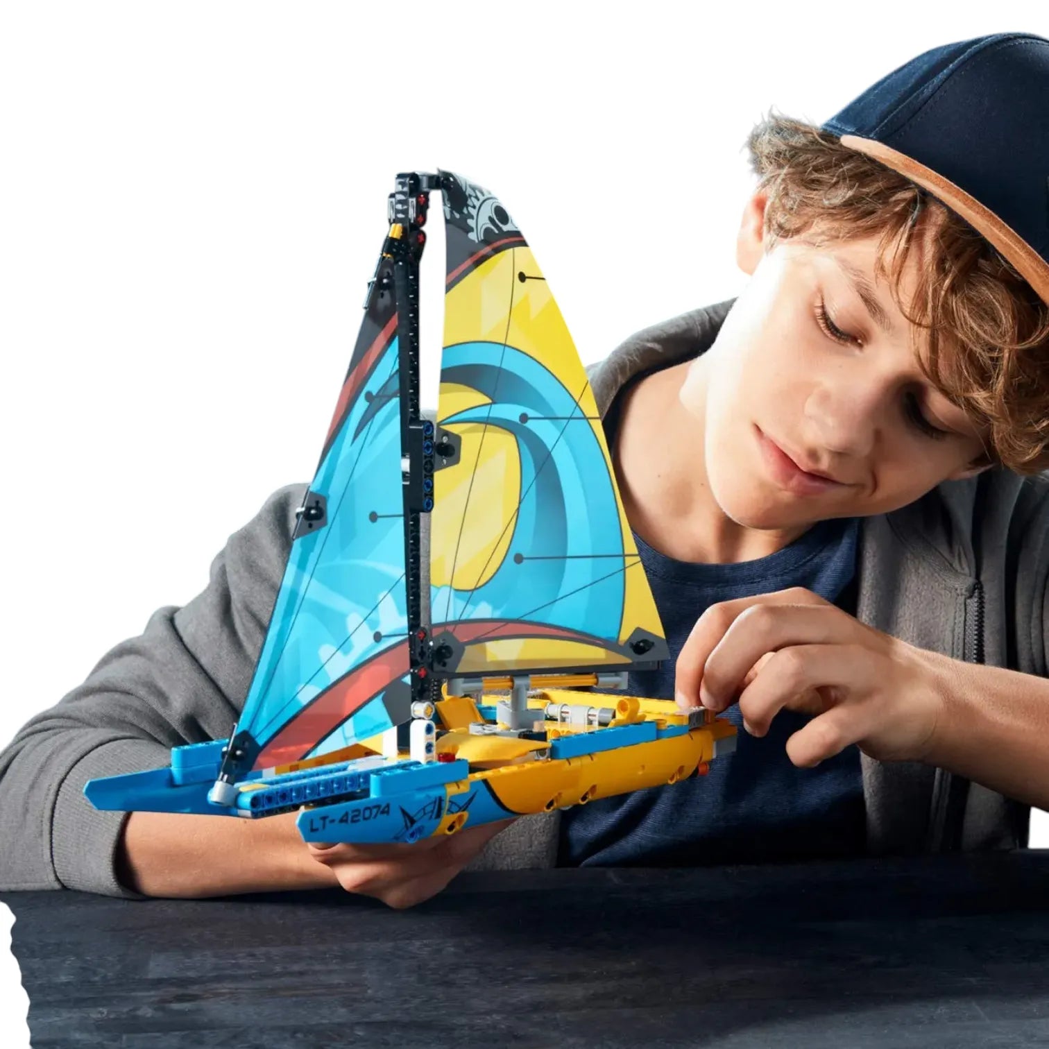 Technic Racing Yacht 42074 Building Set (330 Pcs)