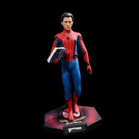 Spiderman Homecoming School Jacket Deluxe Figure (18 cm)