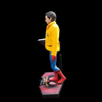 Spiderman Homecoming School Jacket Deluxe Figure (18 cm)