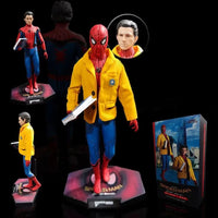 Spiderman Homecoming School Jacket Deluxe Figure (18 cm)