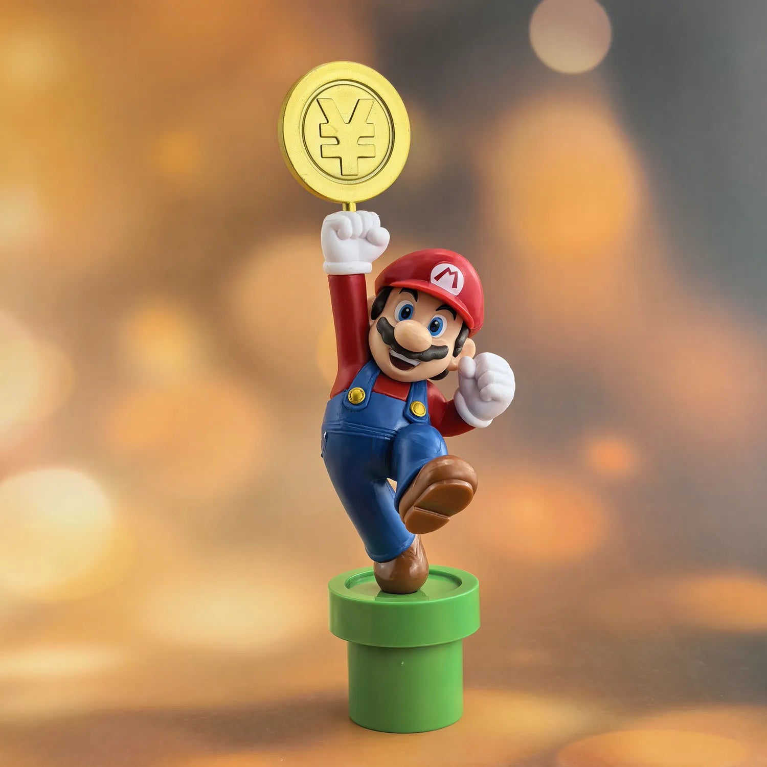 Super Mario Power Up Victory Jump Statue (20 cm)
