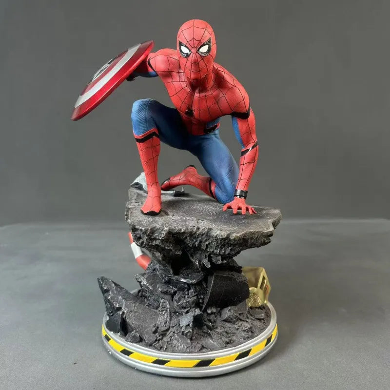 Marvel Spiderman Civil War Airport Battle Statue (37 cm)