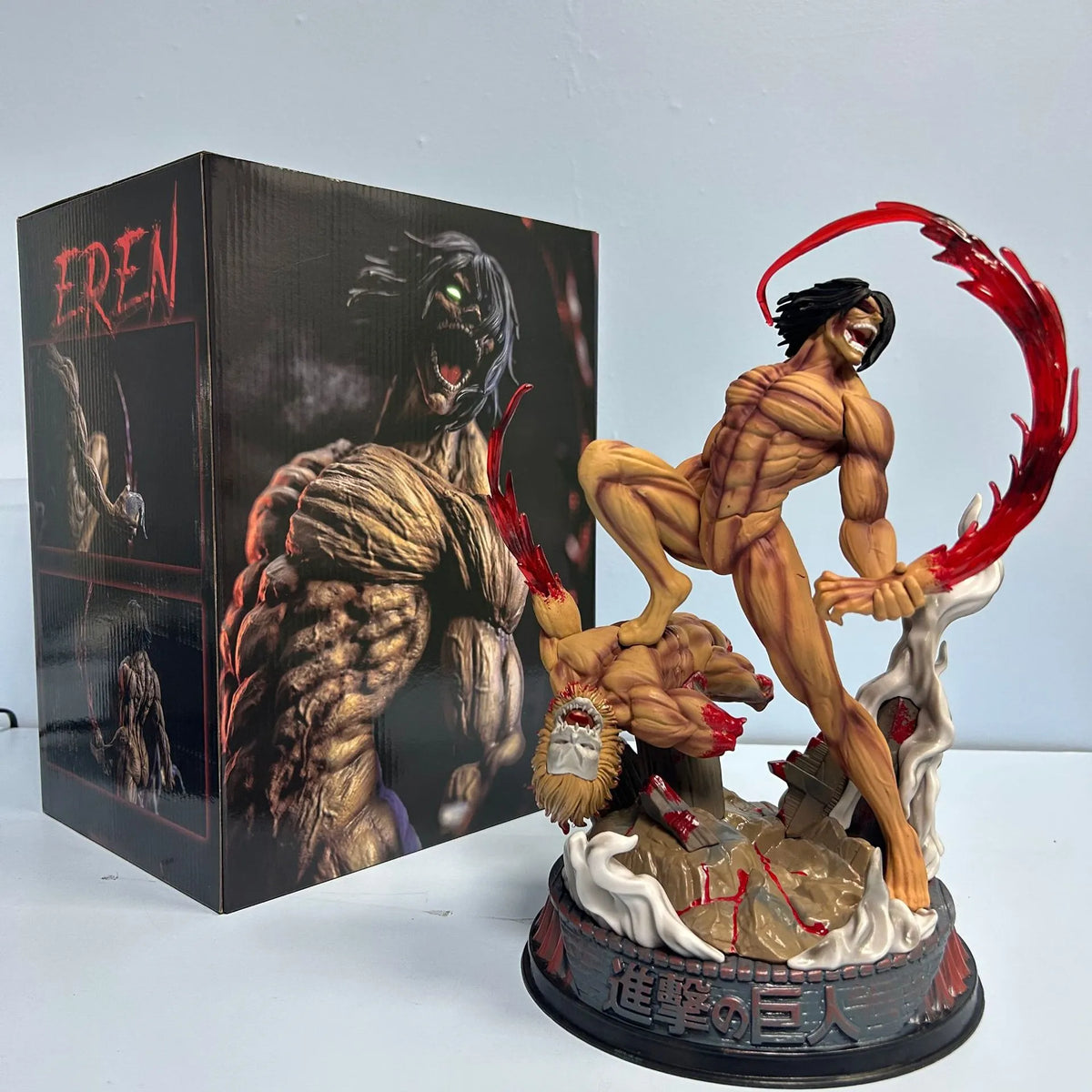 AoT Eren Yeager Titan Battle Statue (29 cm)