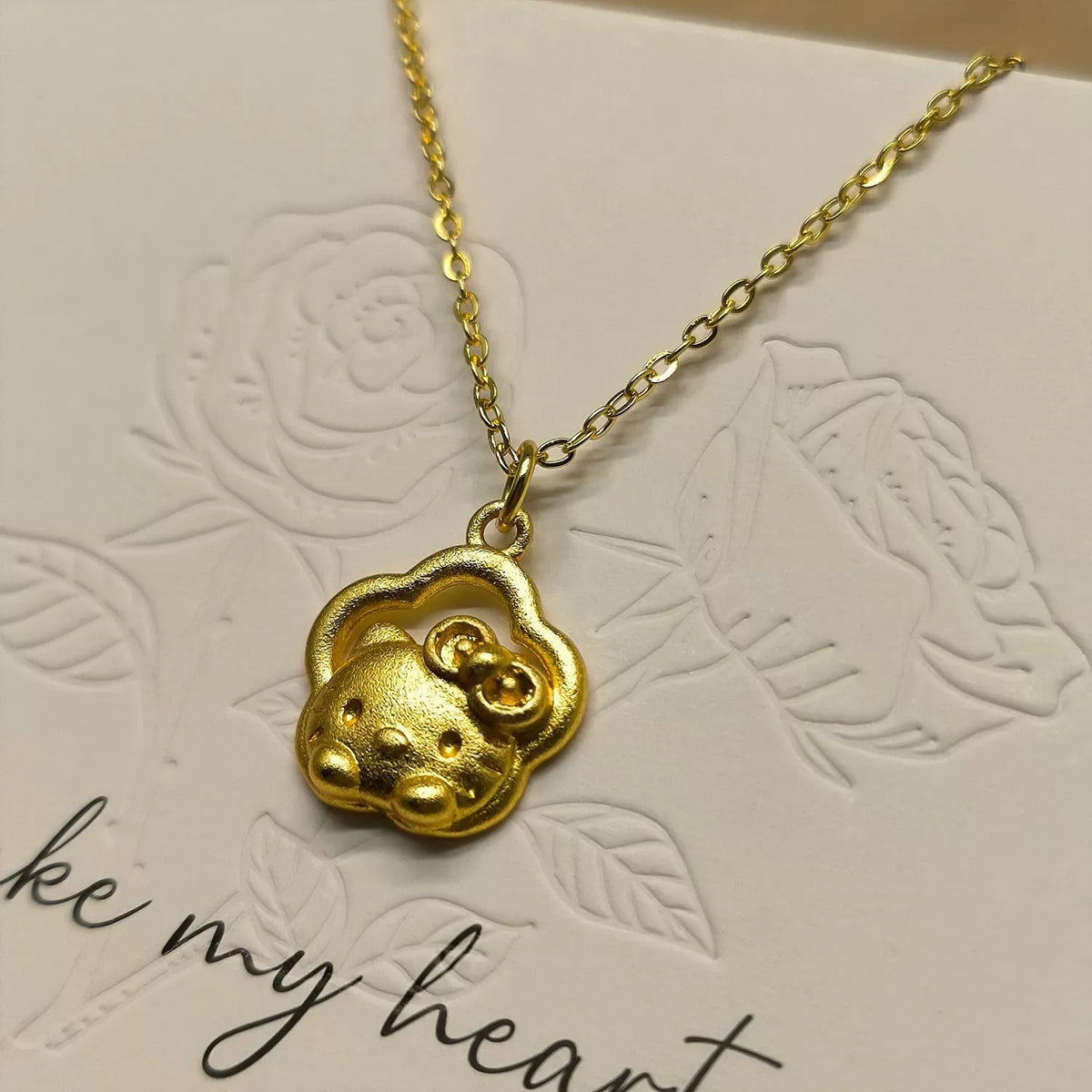 Sanrio Hello Kitty Auspicious Cloud Matte Necklace